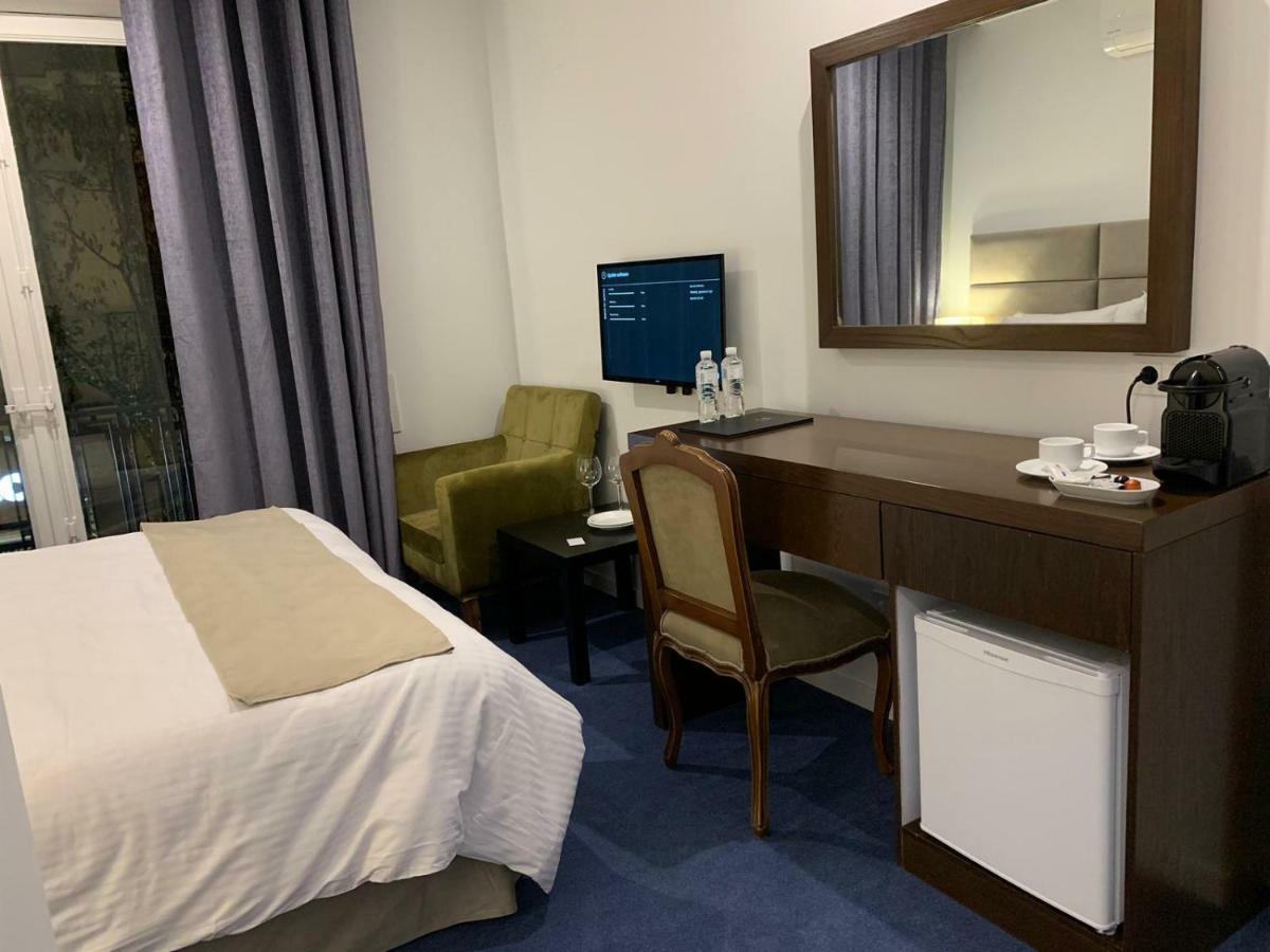 Casa Navid Hotel Madrid Luaran gambar